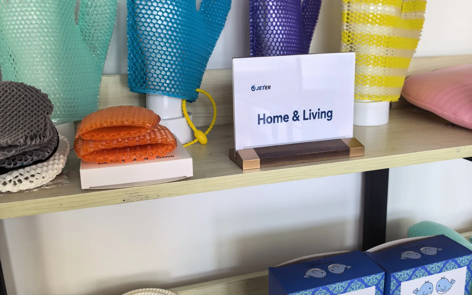 How a Startup Created a Customized Product with Only 200pcs MOQ